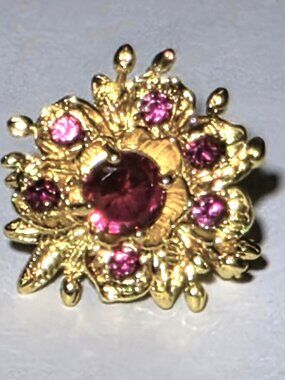 Gorgeous Gold and Red Ring Size 8